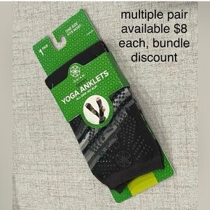 GAIAM yoga anklet grippy socks. Grey. One size. (Add to goody or gift bags)